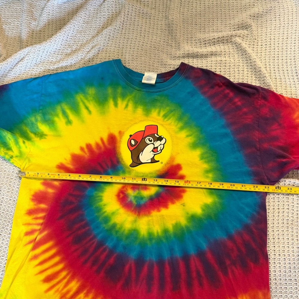 Buc-ee's Rainbow Tie Dye T-Shirt XL Peace Love and Beaver Nuggets Texas Tee - Picture 5 of 7